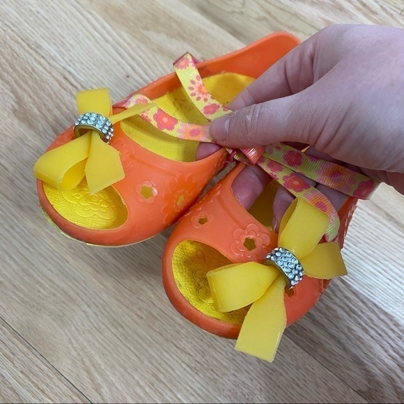 Skechers Bow Accent Flats Orange Yellow Sz 11 Girl - Picture 5 of 7